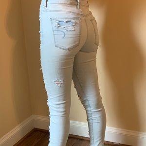 American Eagle skinny ripped jeans size 6